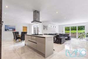 Photo 28- click for photo gallery